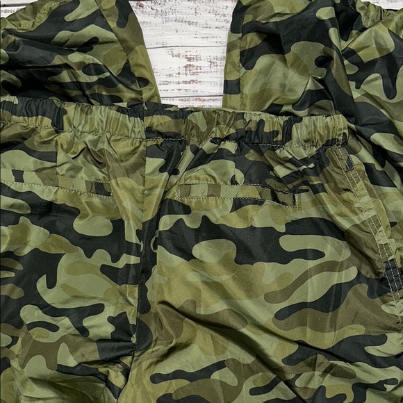 Fashion Nova Keep On Rising Camo‎ Parachute Pant Sz. L - Picture 11 of 11